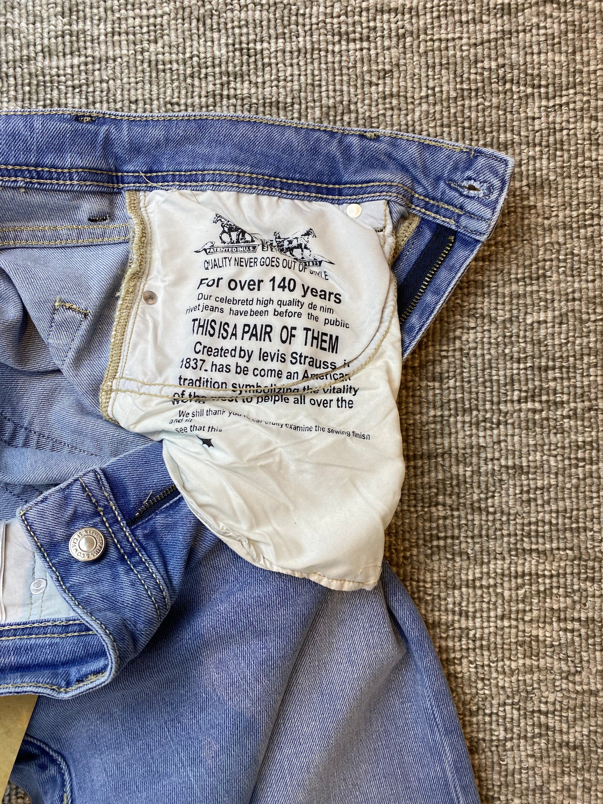 Jeans LVS coupe normale 01